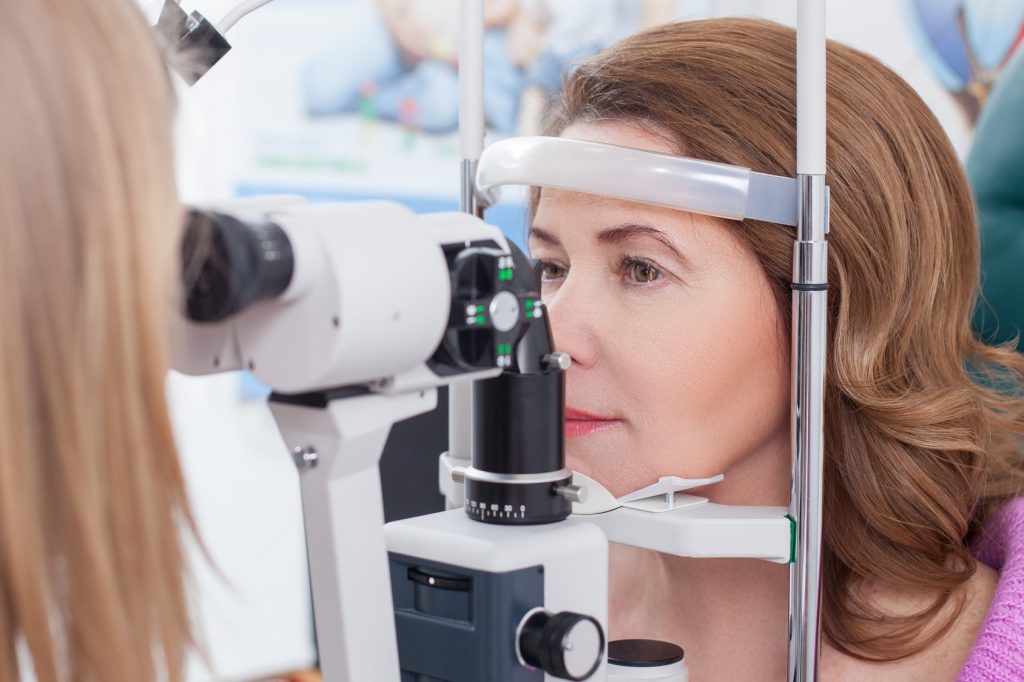 تست میدان بینایی برای بررسی گلوکوم