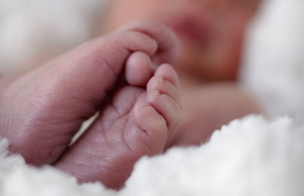 آزمایش های غربالگری نوزاد : کدام یک از آزمایشات غربالگری را کودک شما خواهد داشت ؟