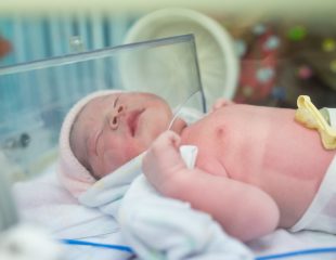 تاثیر کورتیکواستروئید های قبل از تولد برای بلوغ و نمو ریه های جنین