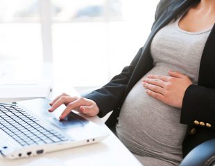 کار کردن و بارداری