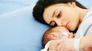 فواید تغذیه با شیر مادر فواید تغذیه با شیر مادر