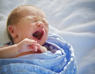 ده نکته برای آرام کردن نوزاد گریان شما
