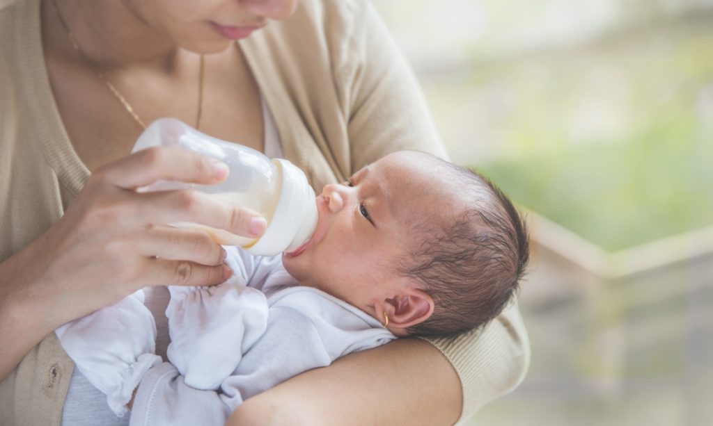 تغذیه نوزاد با شیر خشک و آنفولانزا