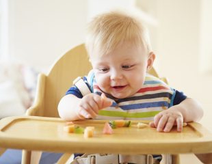 امکان وجود آفت کش در غذای فرزند شما: آنچه باید بدانید