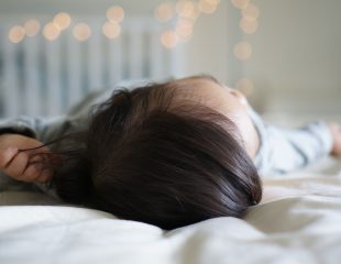 آموزش خوابیدن به نوزاد: از شیرگرفتن نوزاد به هنگام شب