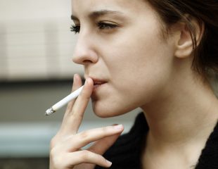 زنان و مصرف سیگار