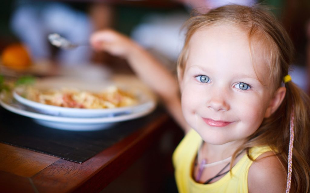 کودک بد غذا: که فقط به یک غذا بسنده کرده است