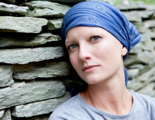 سرطان پستان و پوشش ­های کرست، شال، متعلقات و غیره