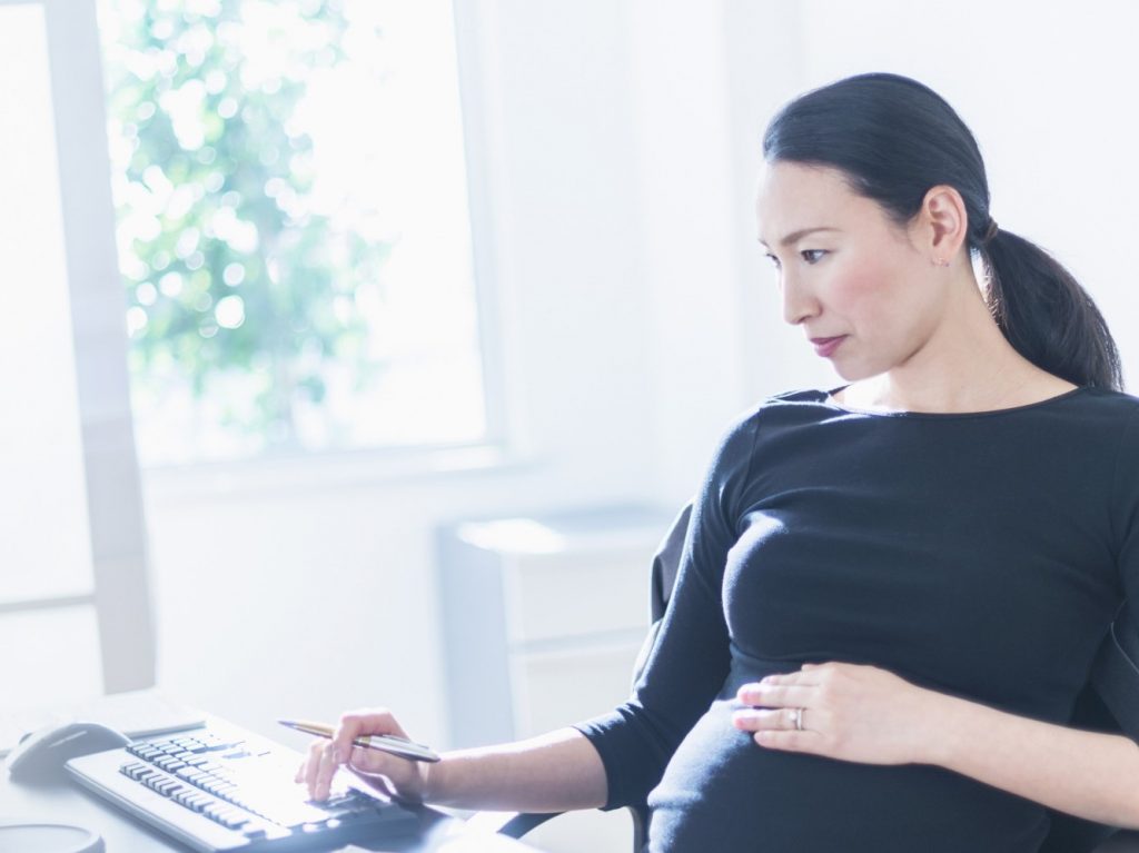 ورزش و کار کردن در طی بارداری