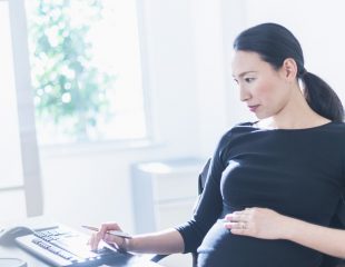 ورزش و کار کردن در طی بارداری