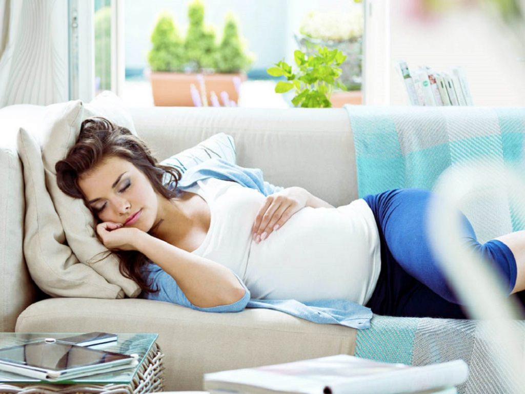 حالت خوابیدن در دوران بارداری