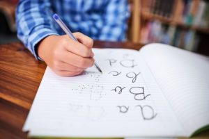 دستخط چه چیزی را درباره ADHD ( اختلال نقص توجه-تمرکز و بیش فعالی ) به ما می گوید؟ دستخط چه چیزی را درباره ADHD ( اختلال نقص توجه-تمرکز و بیش فعالی ) به ما می گوید؟