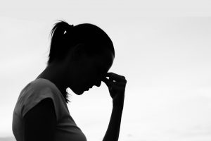 علایم فیزیکی اضطراب اجتماعی و راههای مقابله با آن ها علایم فیزیکی اضطراب اجتماعی و راههای مقابله با آن ها