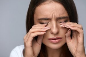 چگونه خارش چشم شبانه را درمان کنیم؟ چگونه خارش چشم شبانه را درمان کنیم؟