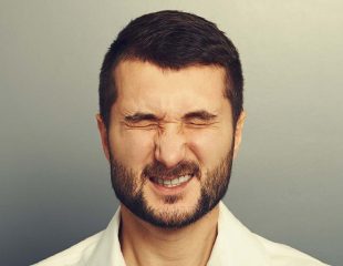 اسپاسم همی فاسیال یا (Hemifacial spasm)