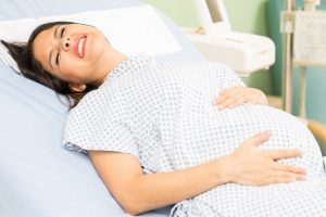 چگونه علایم زایمان را شناسایی کنیم؟ چگونه علایم زایمان را شناسایی کنیم؟