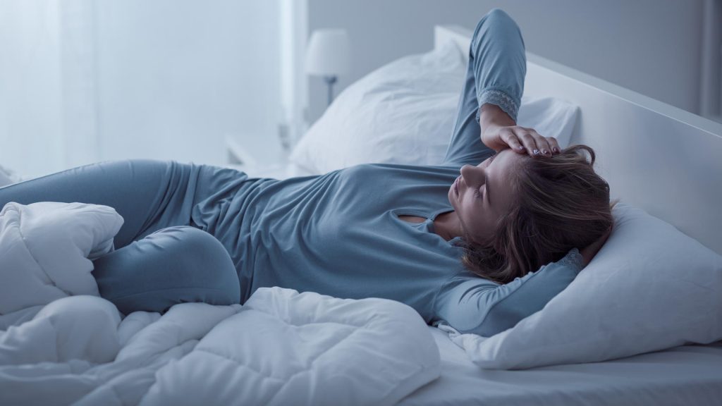 اگر مبتلا به میگرن هستید، با این 6 توصیه خواب بهتری خواهد داشت